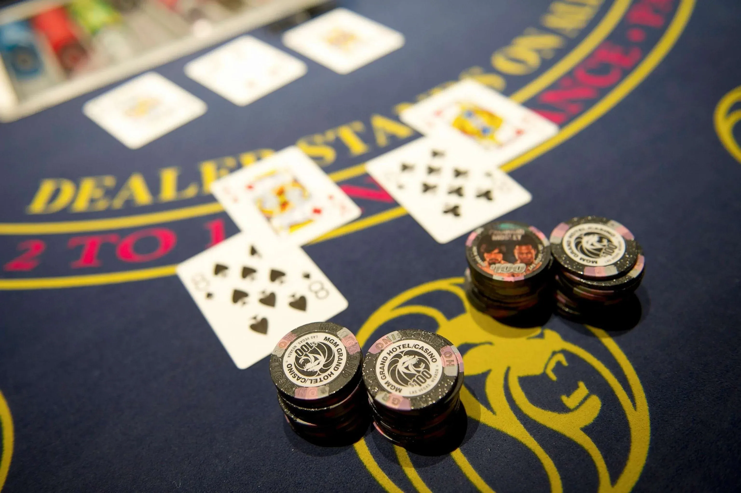 Live casino table atmosphere